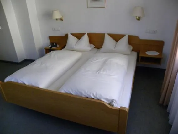 Restaurant Adler ホテル Bühlertal